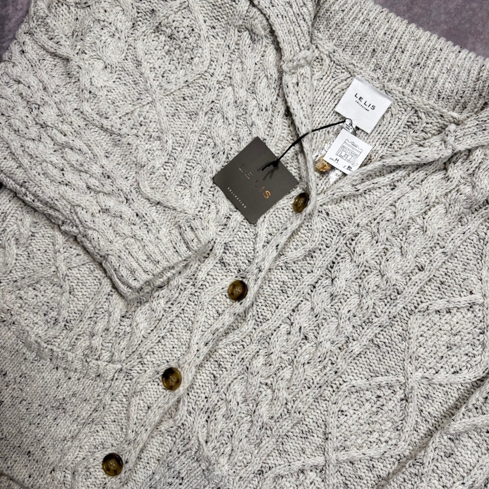 Le Lis Collection Oatmeal Cable Knit Cardigan Sweater BWJ1205 Medium NWT